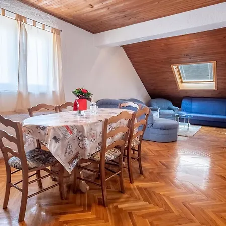 Lucija Apartment