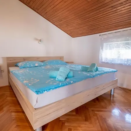 Lucija Apartment