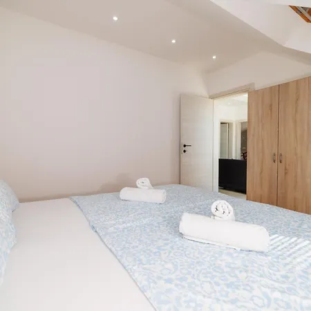 Lucija Apartmán *